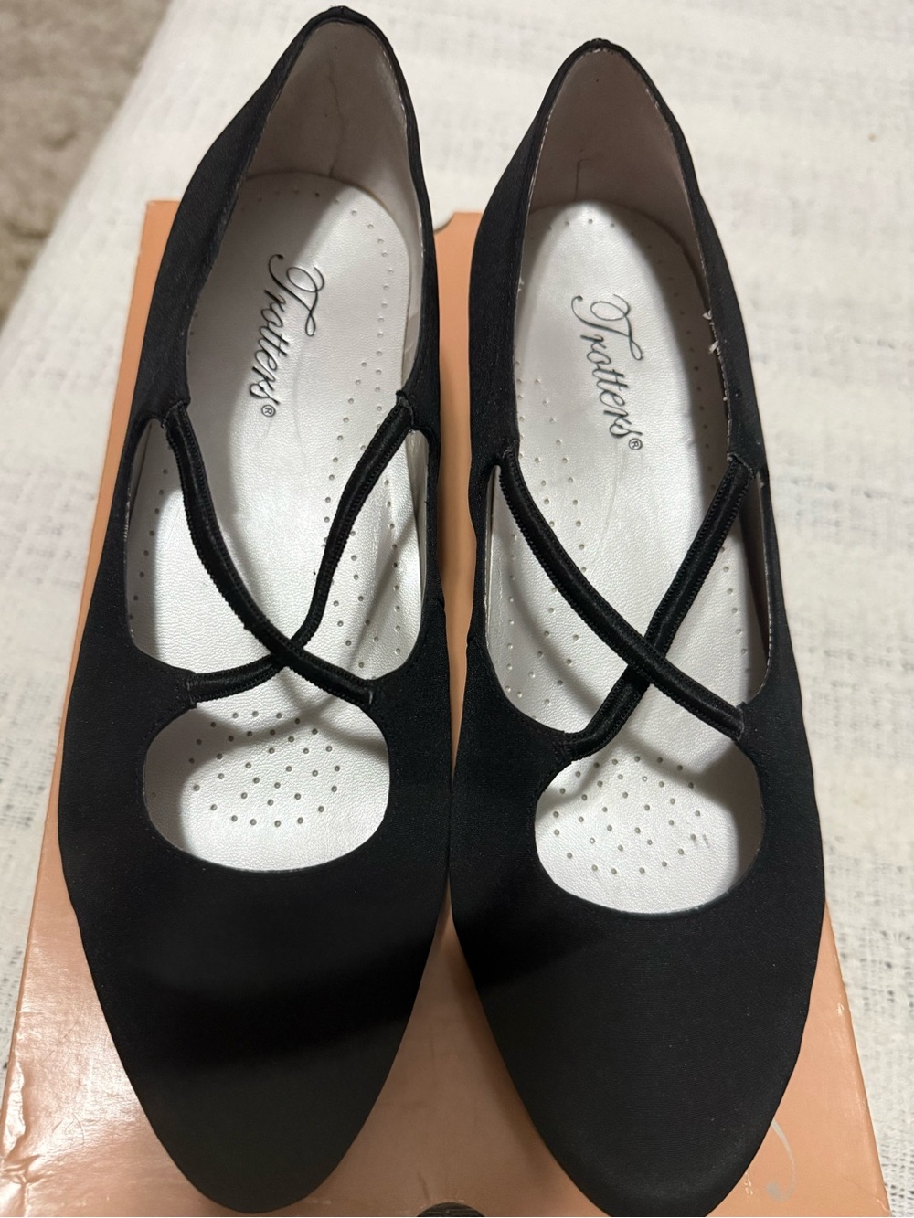 Trotters  Jamie Micro Black Crisscross Slip-On Flats. Like new. Never worn.